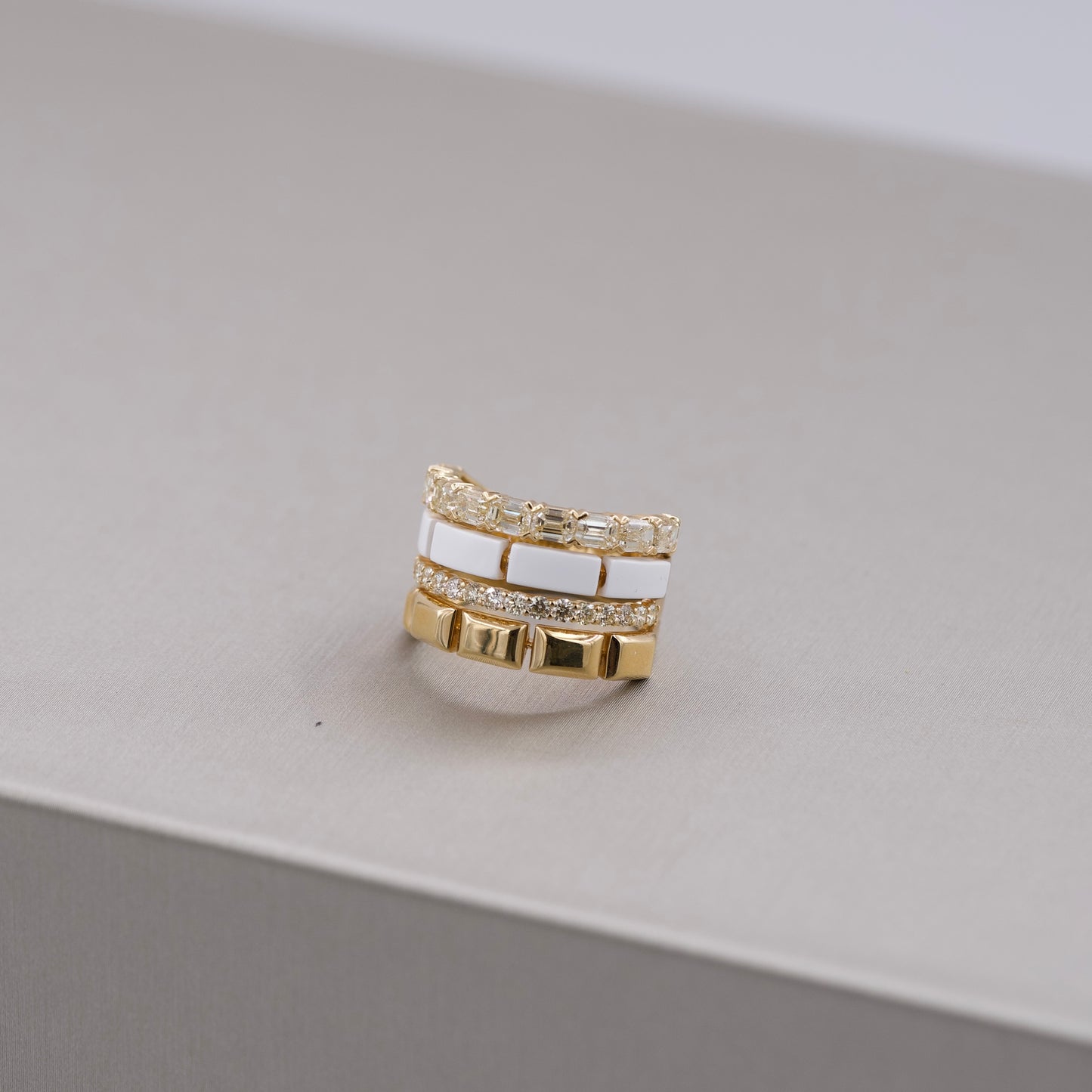 Etho Maria White Ceramic / Yellow Gold Ring