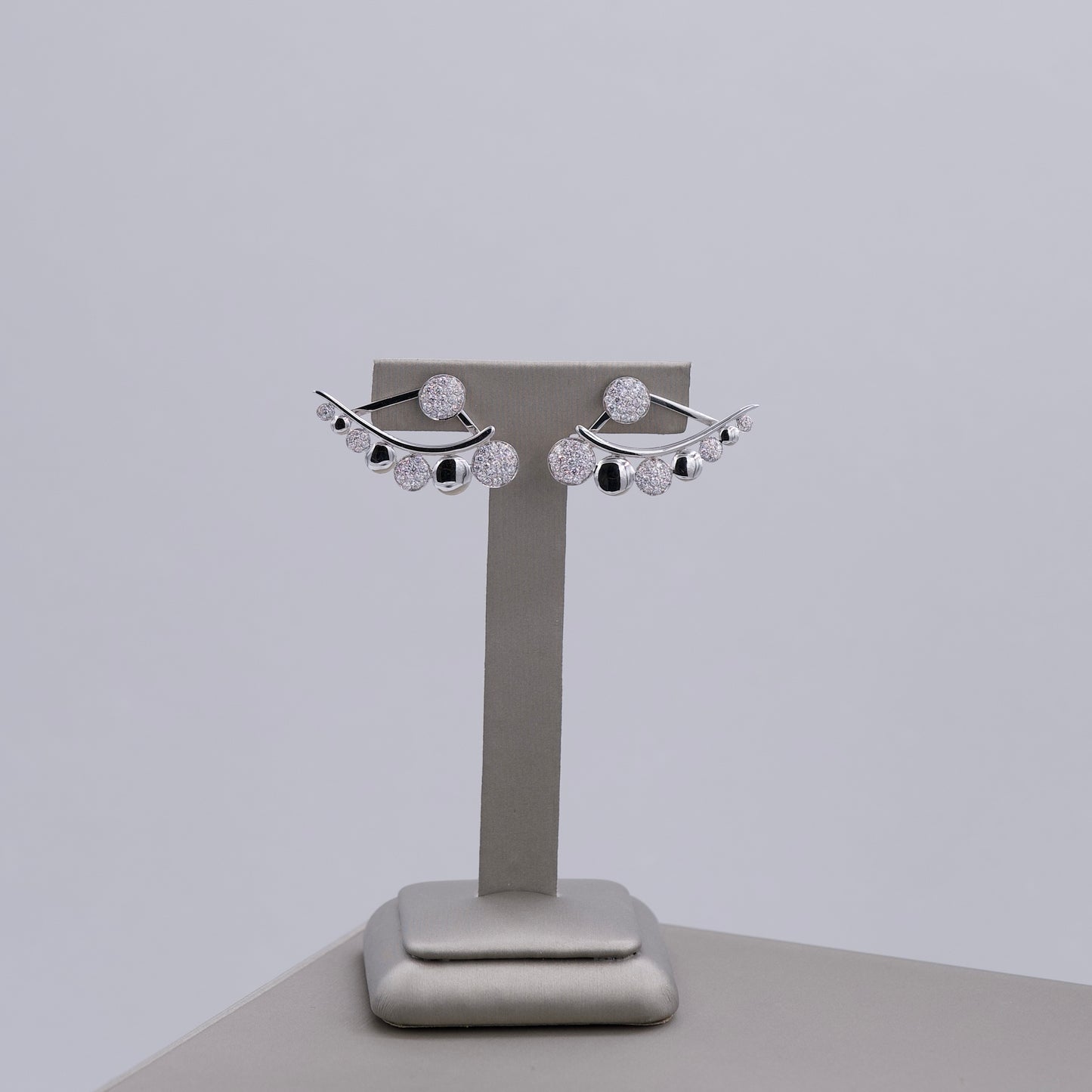 Damaso Round Geometric Earrings