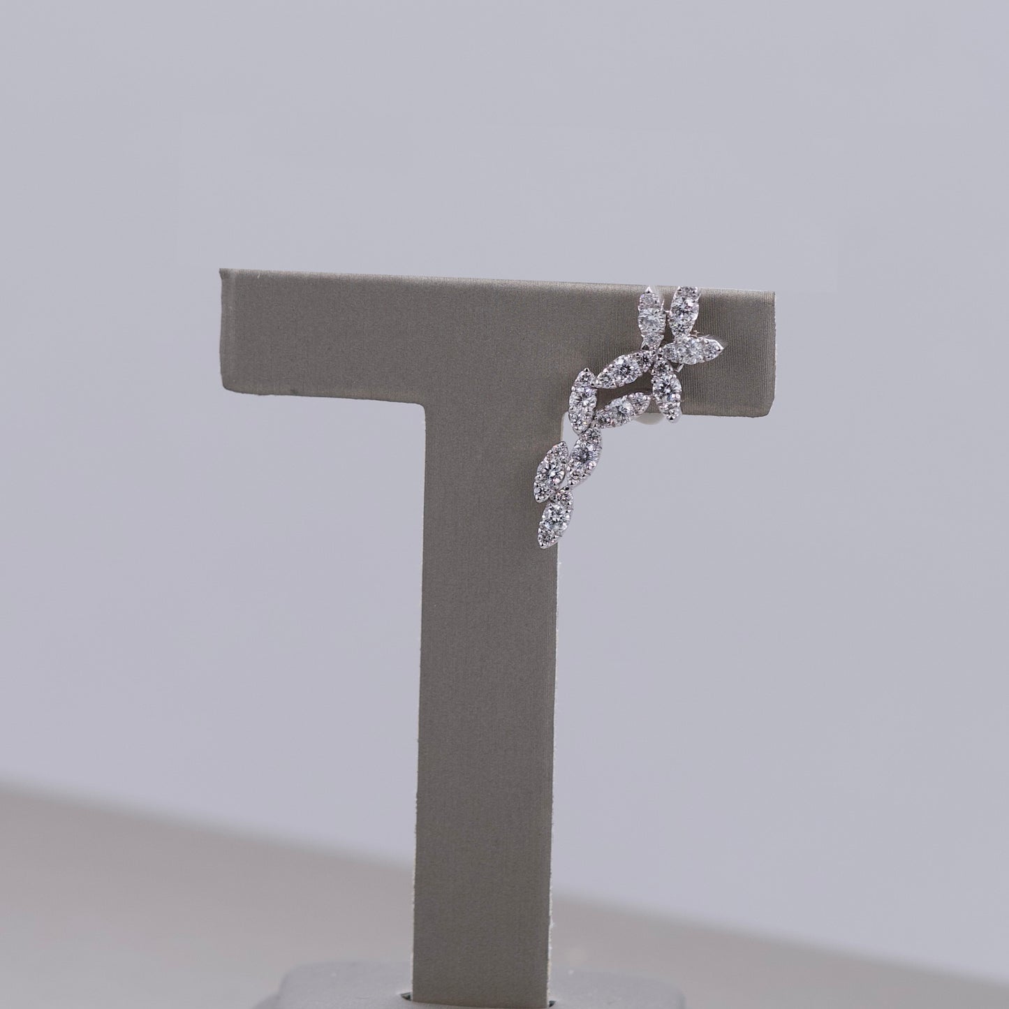 Diamond Petal Earring (1 Side)