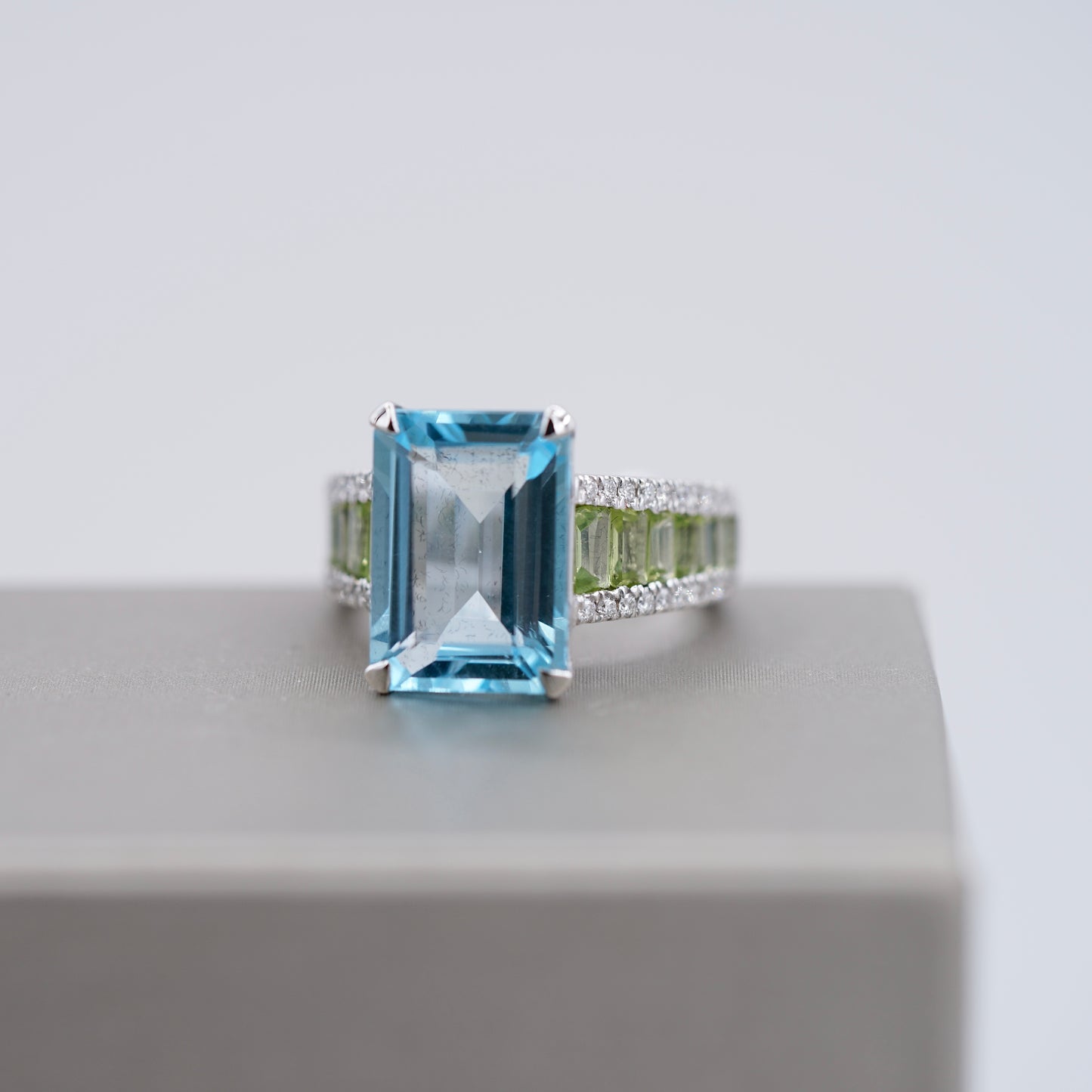 Blue Topaz & Peridot Ring
