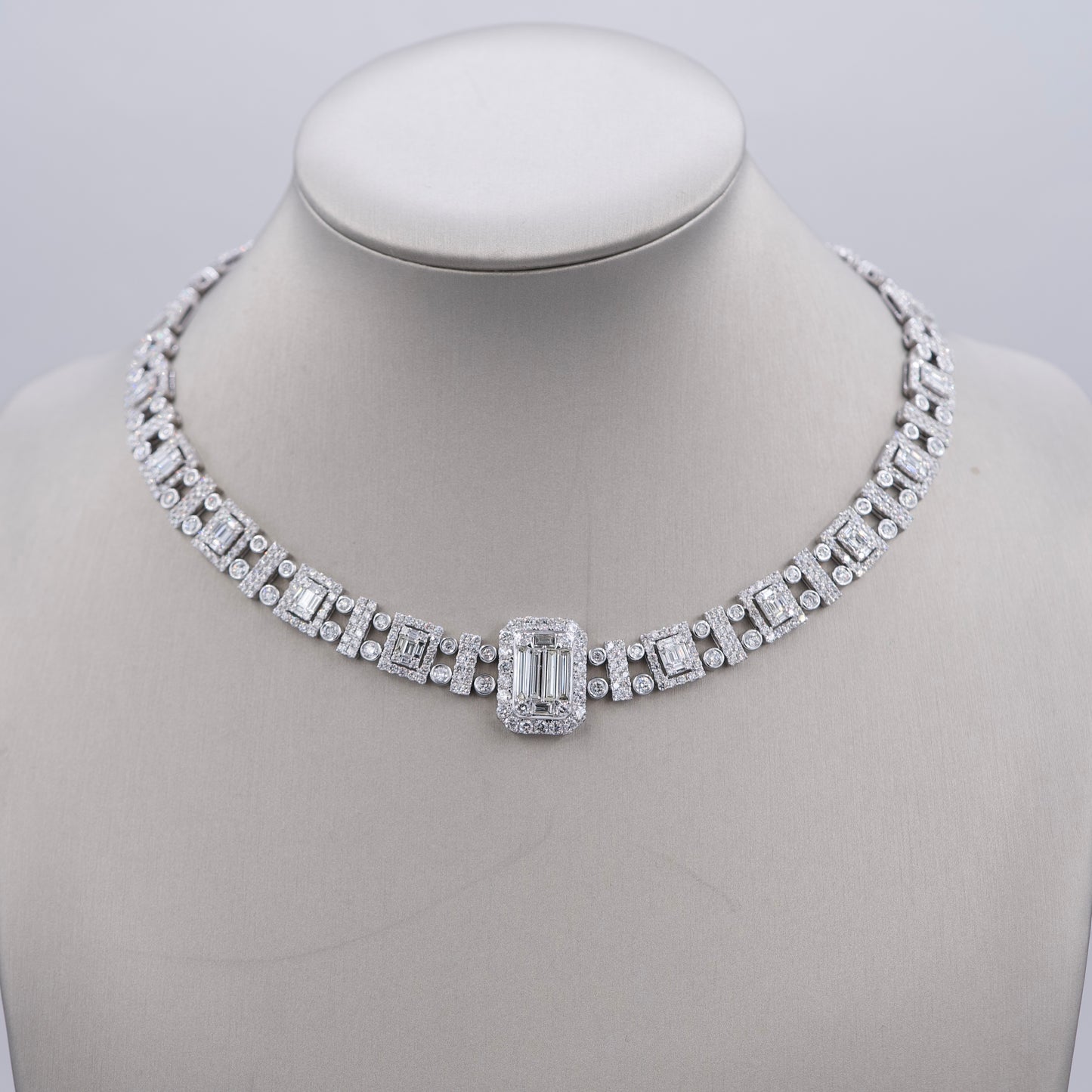 Damaso Diamond Necklace