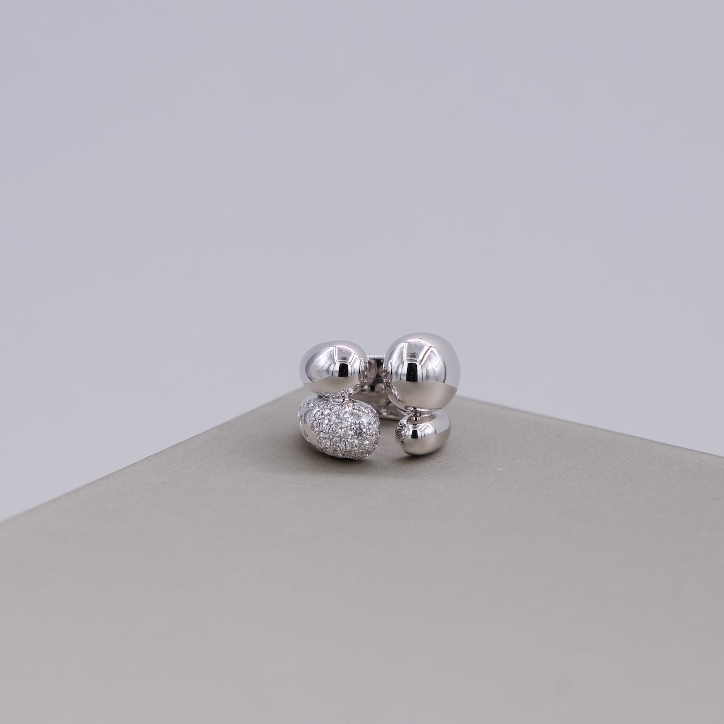 Damaso Diamond Bauble White Gold Ring
