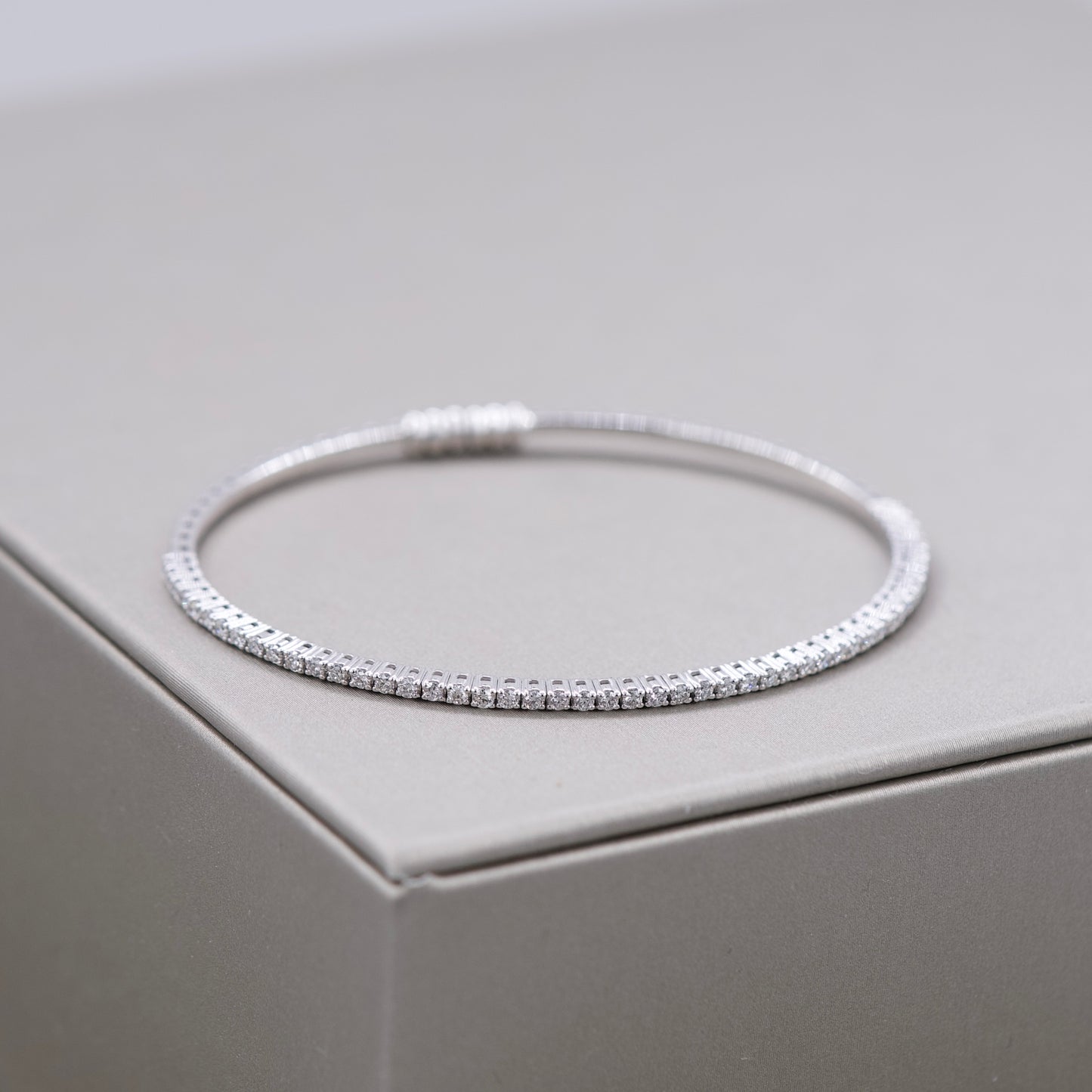 Damaso Diamond Bangle