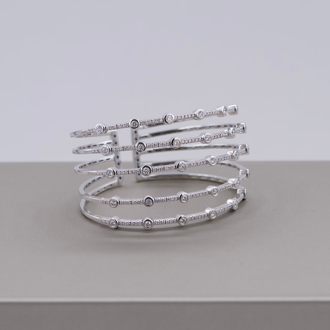 Diamond Spring Bangle – Flower Diamond