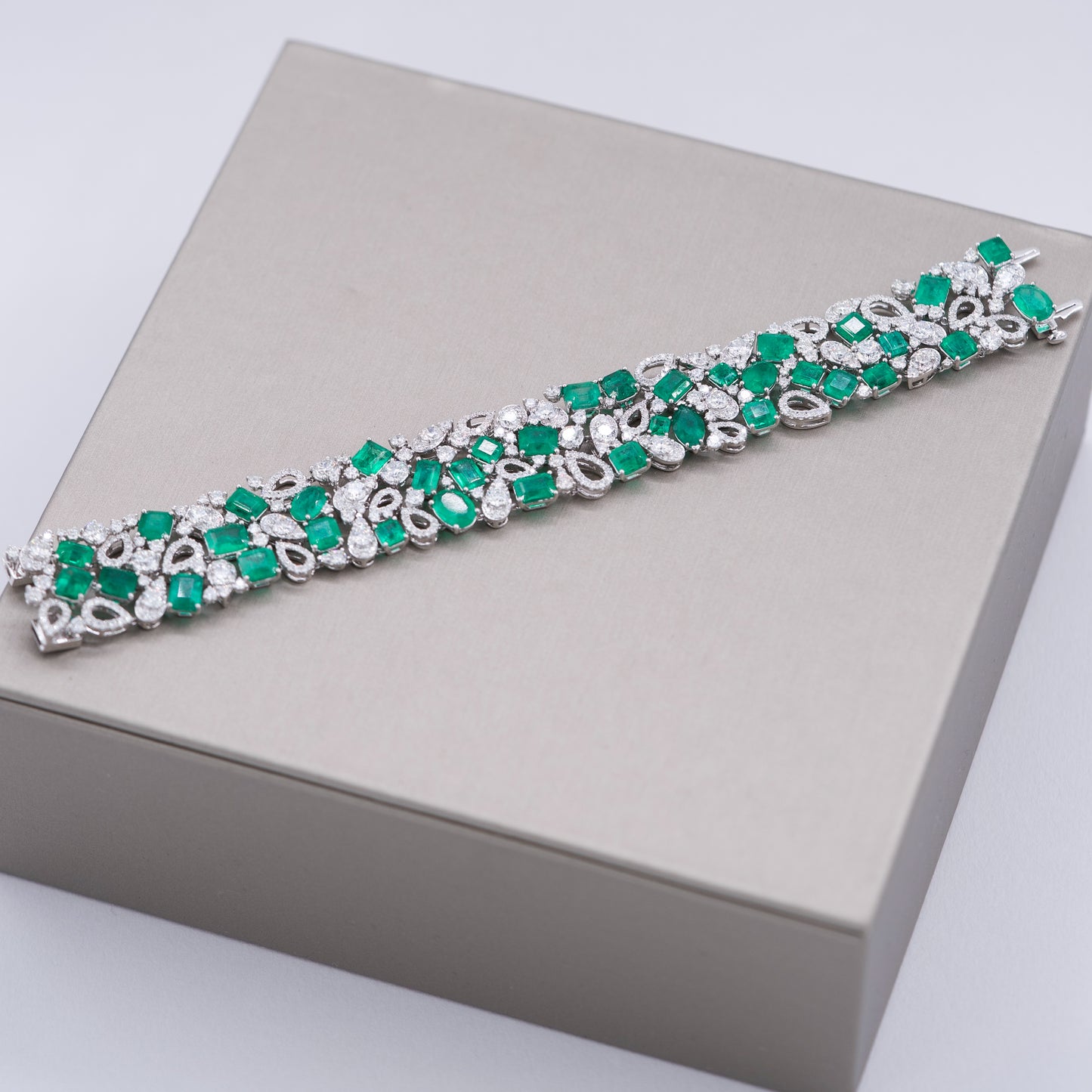 Emeralds & Diamonds Choker / Bracelet