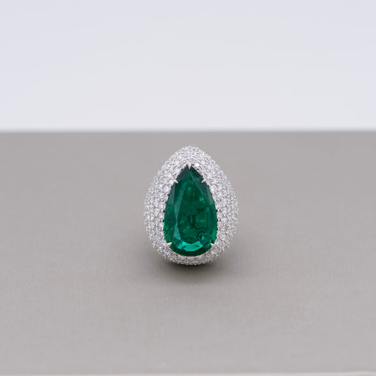 Emerald Teardrop Ring